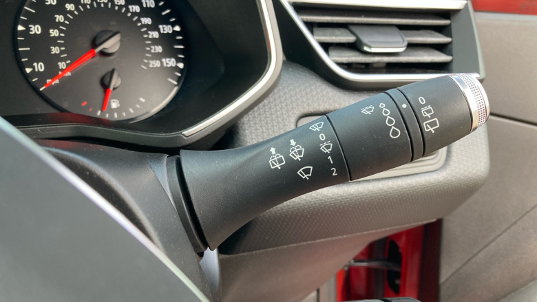 Renault Clio 1.0 TCe 100 Iconic 5dr Petrol Hatchback